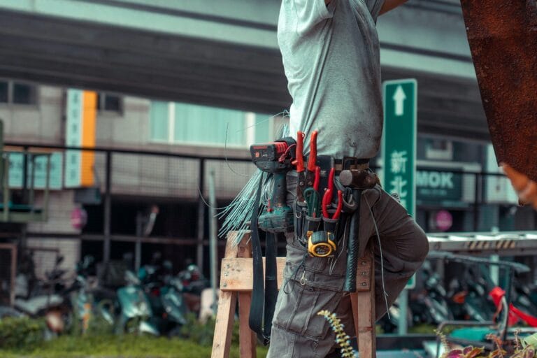 Top 5 Tool Belts for Electricians and Service Techs (2025 Update)