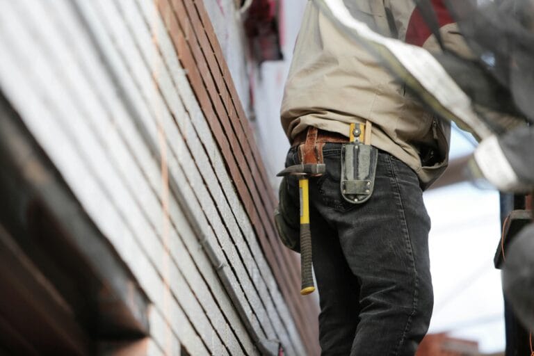 Best Work Pants for Electricians and Service Techs (2025 Update)